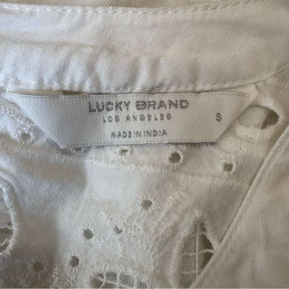 NWT….LUCKY BRAND White Sleeveless Embroidered Top - Picture 8 of 8
